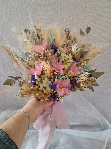 Buquê de Noiva Buquês Flores e Plumas